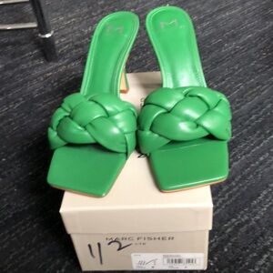 NWOT MARC FISHER (8) High Heel Braided Leather Slipon